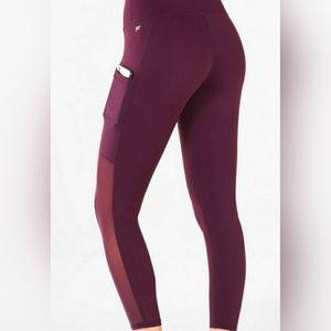 Fabletics Mila High-waist Powerhold Capri